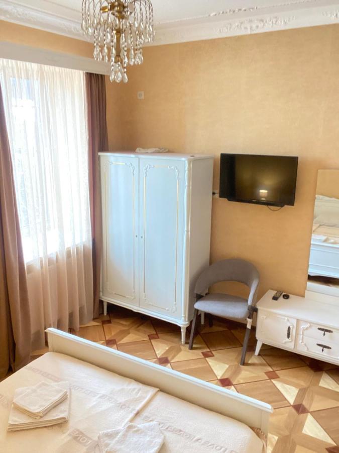 K&N Guesthouse Tbilisi Eksteriør bilde