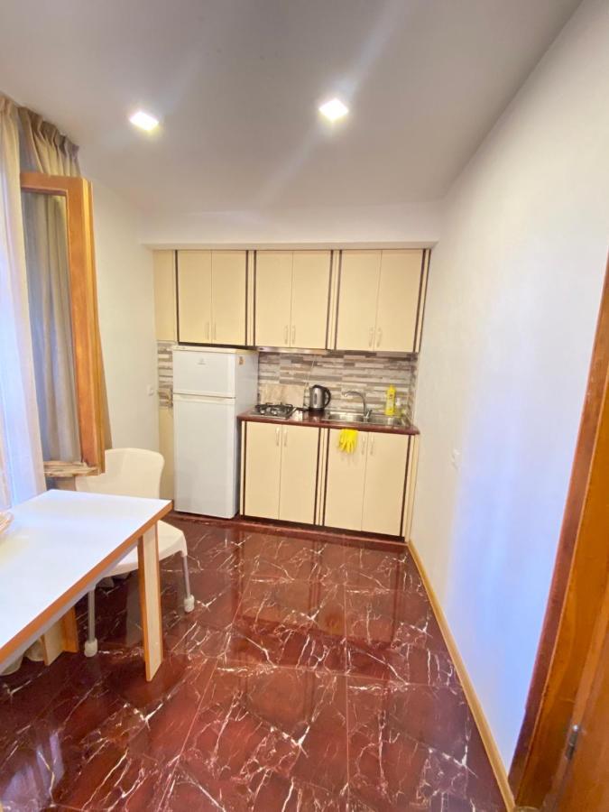 K&N Guesthouse Tbilisi Eksteriør bilde