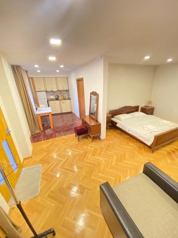 K&N Guesthouse Tbilisi Eksteriør bilde