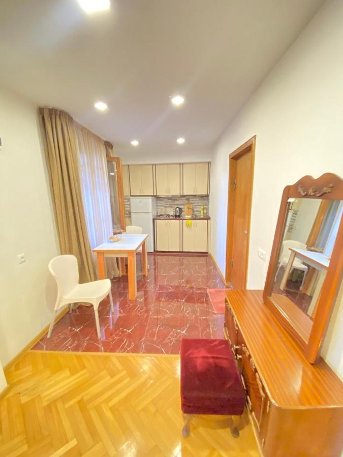 K&N Guesthouse Tbilisi Eksteriør bilde