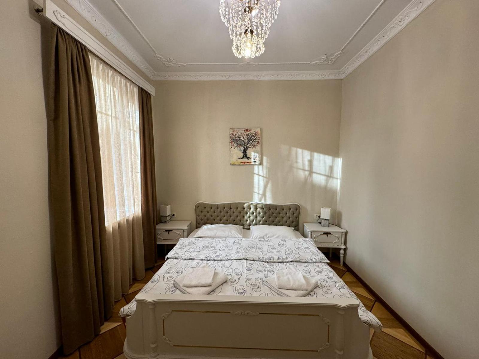 K&N Guesthouse Tbilisi Eksteriør bilde