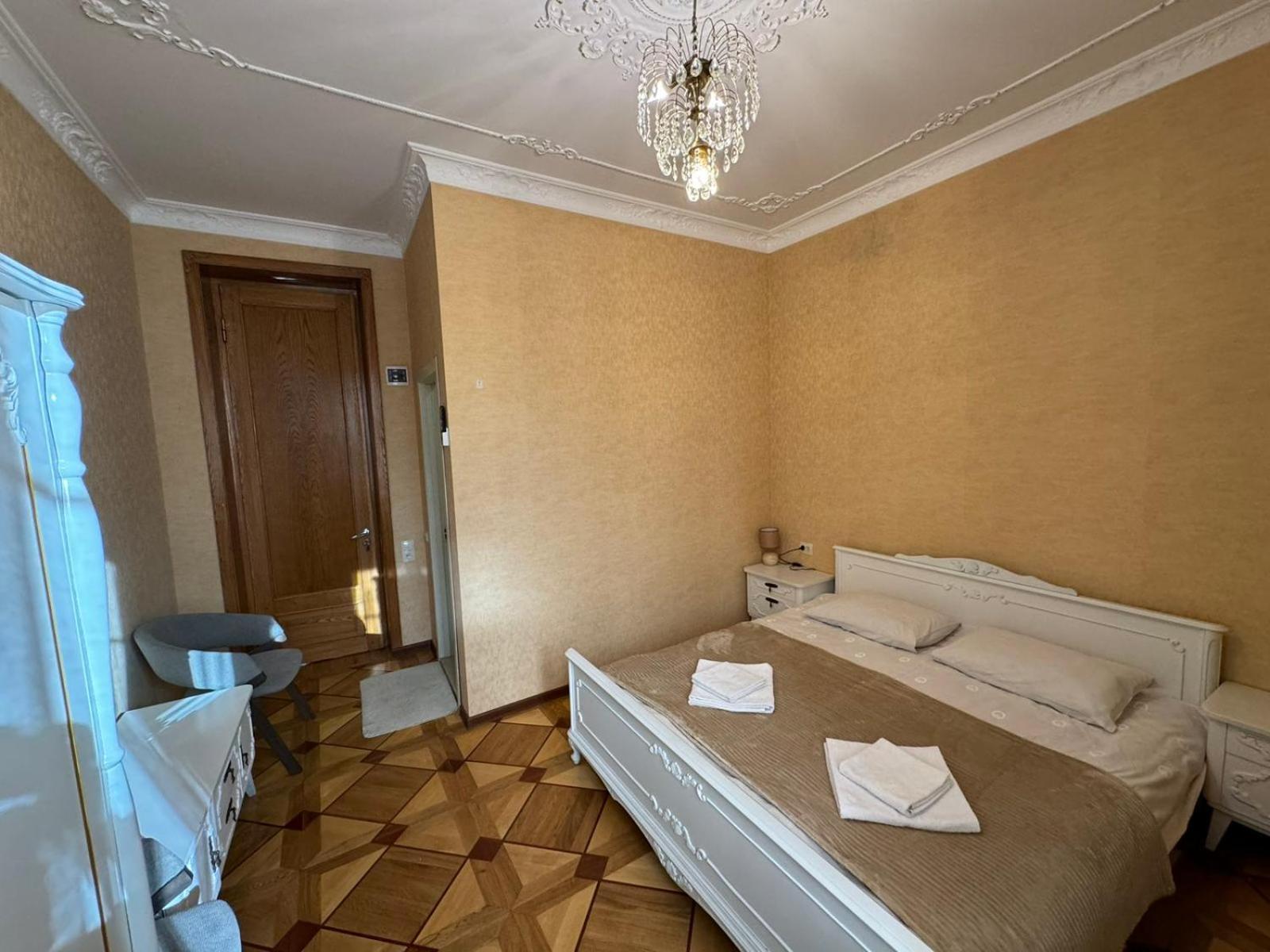 K&N Guesthouse Tbilisi Eksteriør bilde