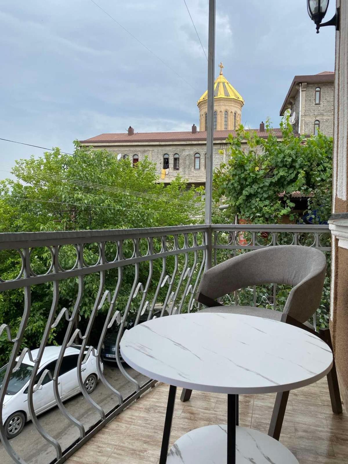 K&N Guesthouse Tbilisi Eksteriør bilde